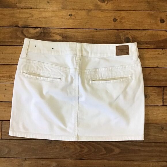 Edgy American Eagle Outfitters sexy mini skirt white jeans denim zippers size 4 - Picture 3 of 9